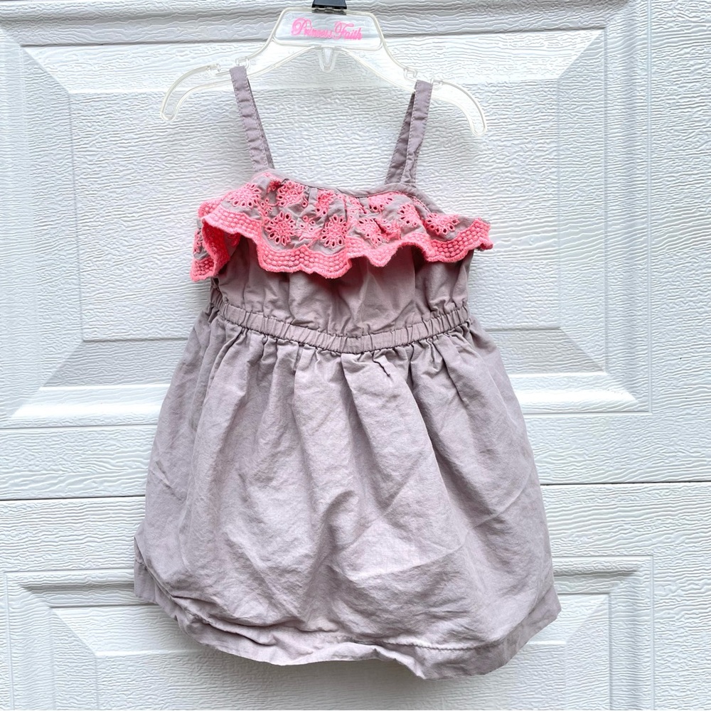 Old Navy 18/24 tan/gray and pink dress. Lined. Buttons on back.